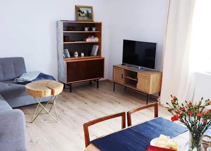 Pod Lasem Zdroj 아파트 예들리나-즈드로이