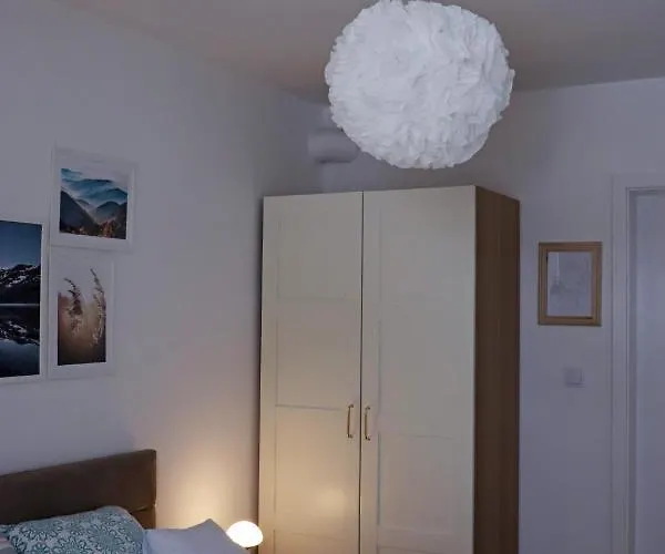 Pod Lasem Zdroj 아파트